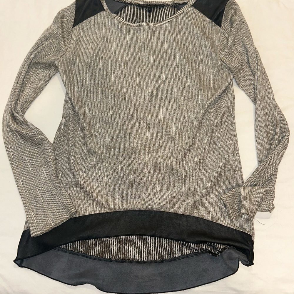 Source Unknown Gray and Black Long Sleeve Top